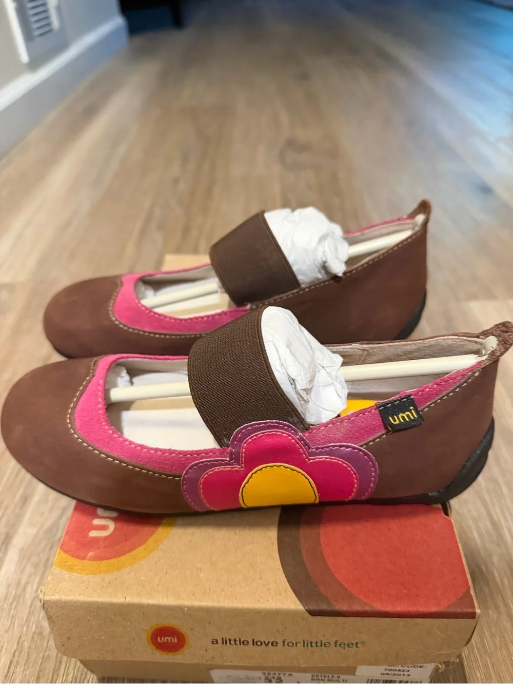 Mary Jane Umi Ballet Flat School Uniform Shoes Leather Size 1 US Girls EU32 NIB